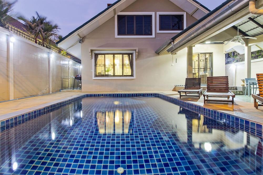 Pool Villa Tanzanite Near Walking Street Pattaya Exteriör bild