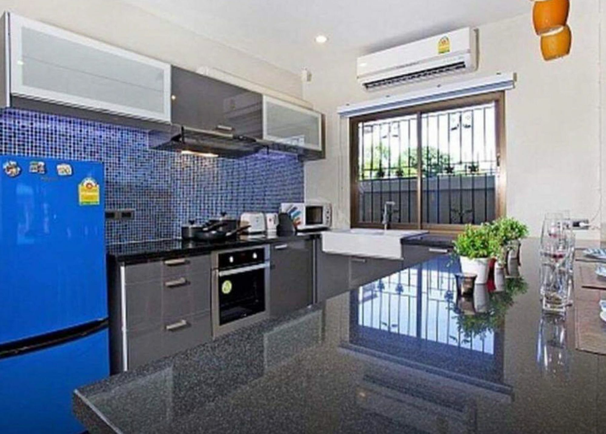 Pool Villa Tanzanite Near Walking Street Pattaya Exteriör bild