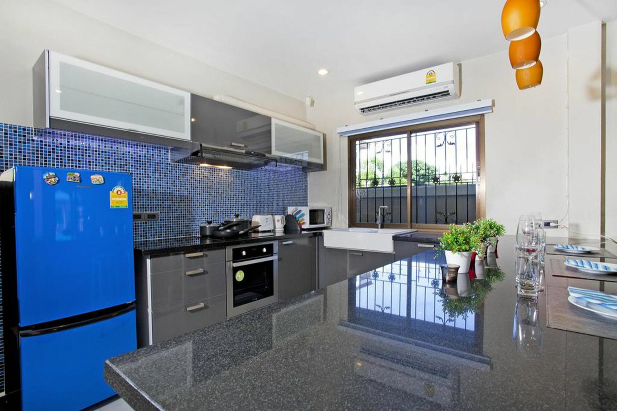 Pool Villa Tanzanite Near Walking Street Pattaya Exteriör bild
